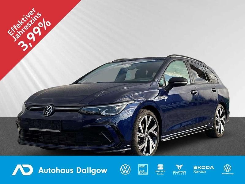 Gebraucht VW Golf VIII R-line 131 PS (96 kW) 2024 Atlantik blue metallic Kombi
