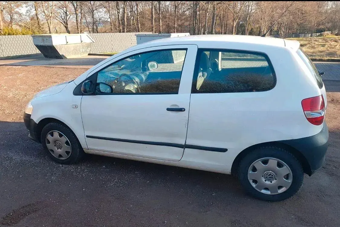 Gebraucht VW Fox 2011 Weiß Kleinwagen