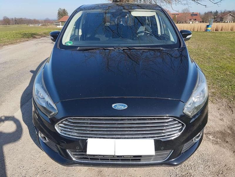 Gebraucht Ford S-MAX Trend 150 PS (110 kW) 2016 Schwarz Van / Kleinbus
