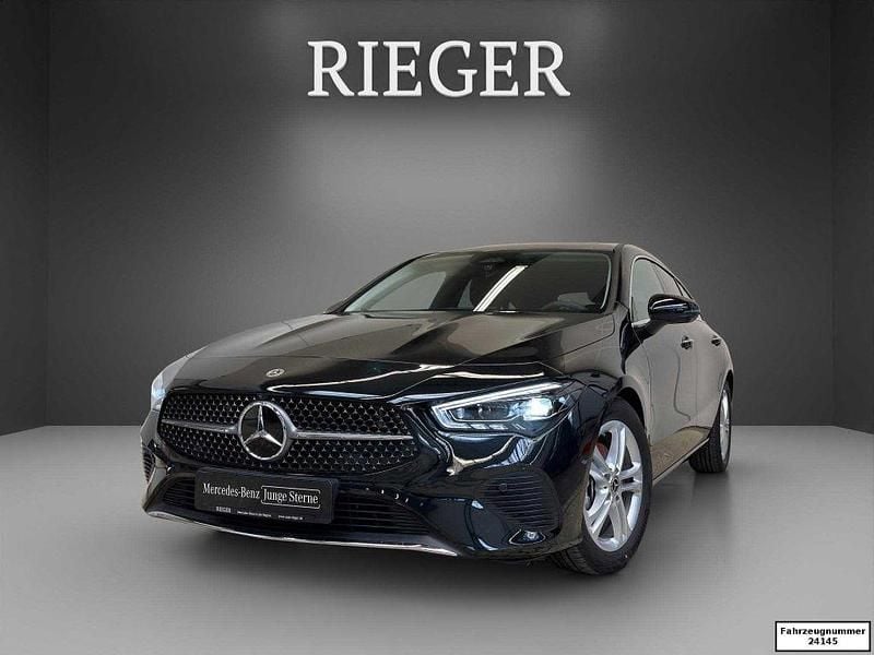Schwarz Gebraucht 2025 Mercedes CLA200 Shooting Brake Progressive Kombi | 31.899 € (Guter Preis) - Bild 1/4