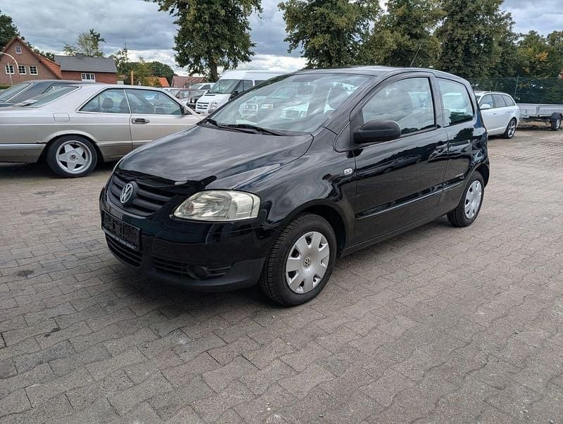 Second-hand VW Fox 54 CP (39 kW) 2009 Negru Hatchback
