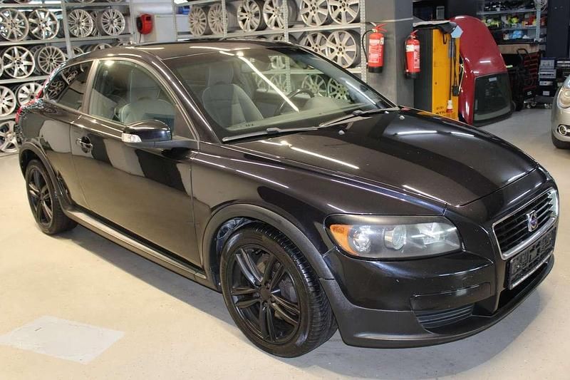 Gebraucht Volvo C30 136 PS (100 kW) 2008 Black sapphire metallic Kleinwagen