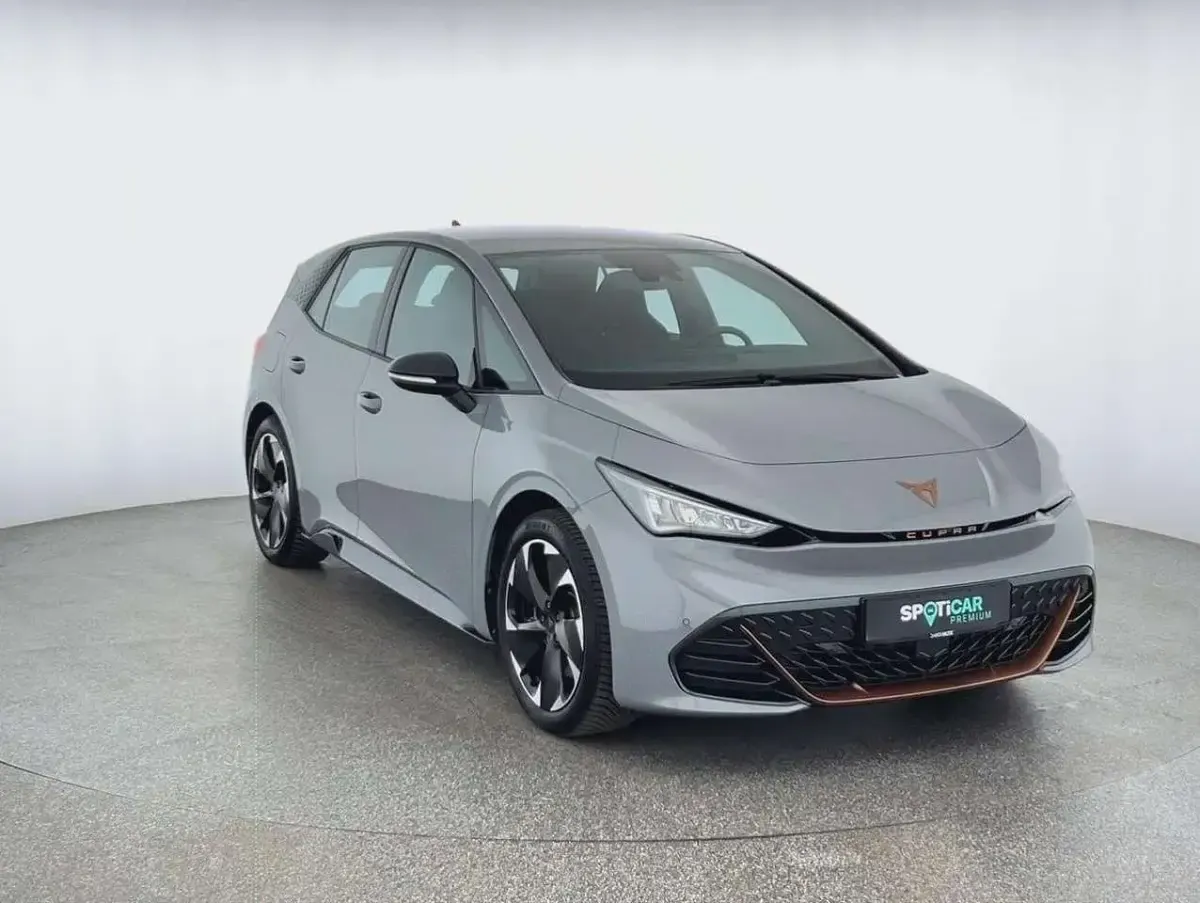 Gebraucht Cupra Born Basis 169 kW (231 PS) 2024 Grau Kleinwagen