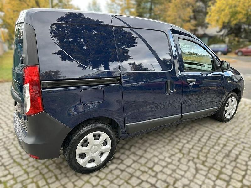 Gebraucht Dacia Dokker Express 102 PS (75 kW) 2018 Blau Van