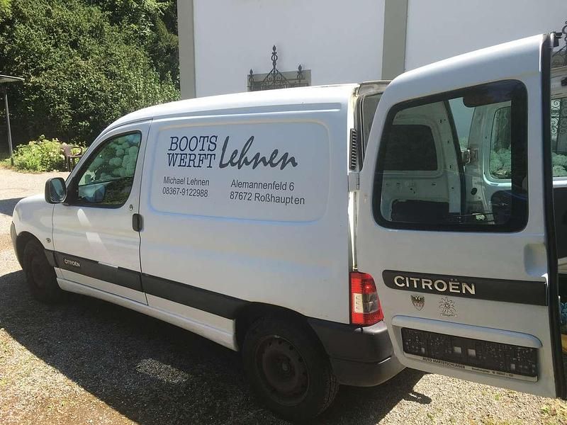 Weiß Gebraucht 2006 Citroën Berlingo Van / Kleinbus | 850 € (Superpreis) - Bild 1/4