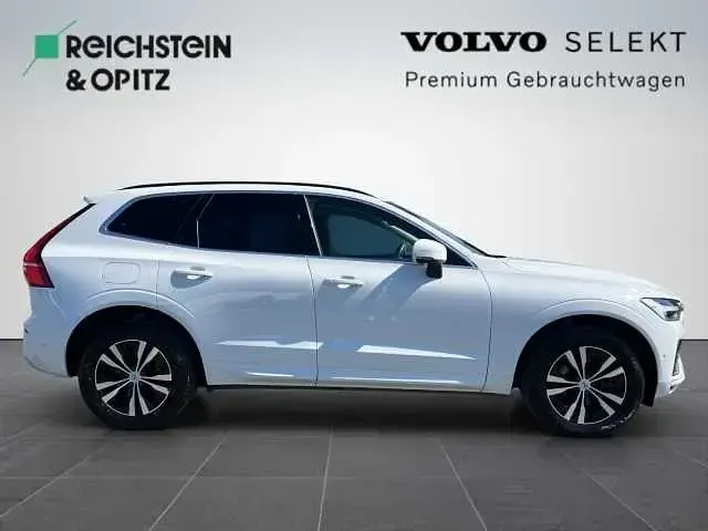 Gebraucht Volvo XC60 145 PS (106 kW) 2022 SUV