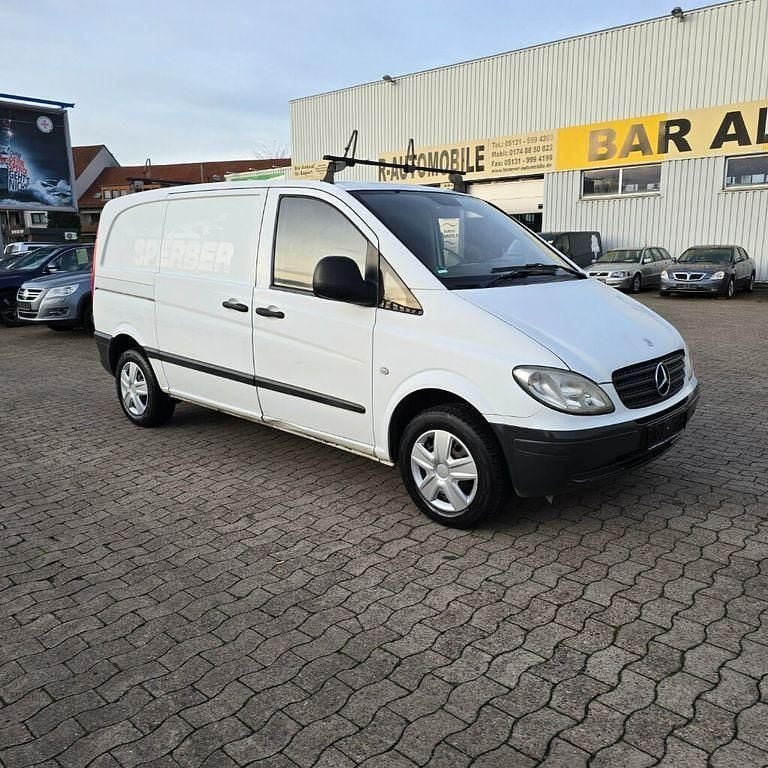 Weiß Gebraucht 2006 Mercedes Vito Van / Kleinbus | 3.450 € (Superpreis) - Bild 1/4