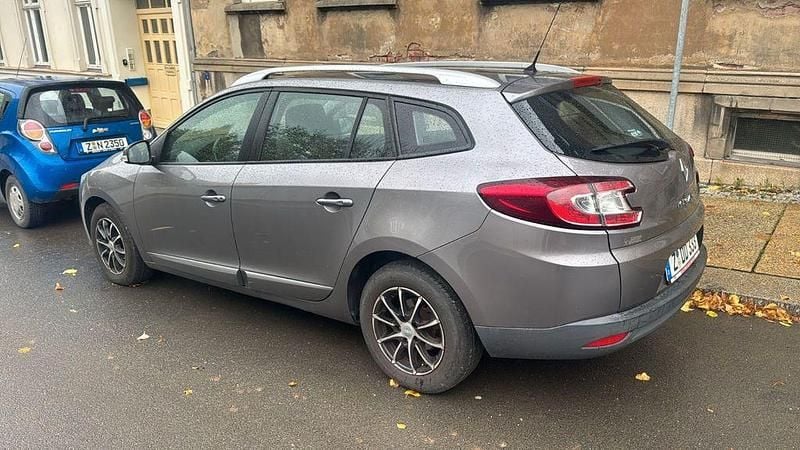 Gebraucht Renault Mégane III Initiale Paris 132 PS (97 kW) 2014 Grau Limousine