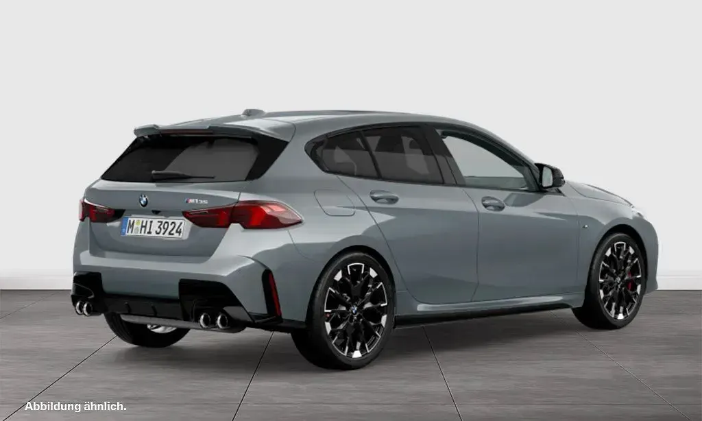 Neu BMW M135 M Sport 300 PS (220 kW) 2026 Silber Kleinwagen