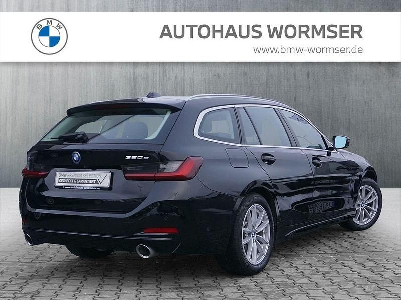 Gebraucht BMW 320e 204 PS (150 kW) 2022 Schwarz Kombi