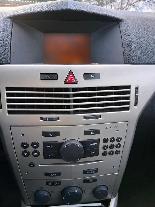 Gebraucht Opel Astra Cabriolet 116 PS (85 kW) 2008 Silber Cabrio