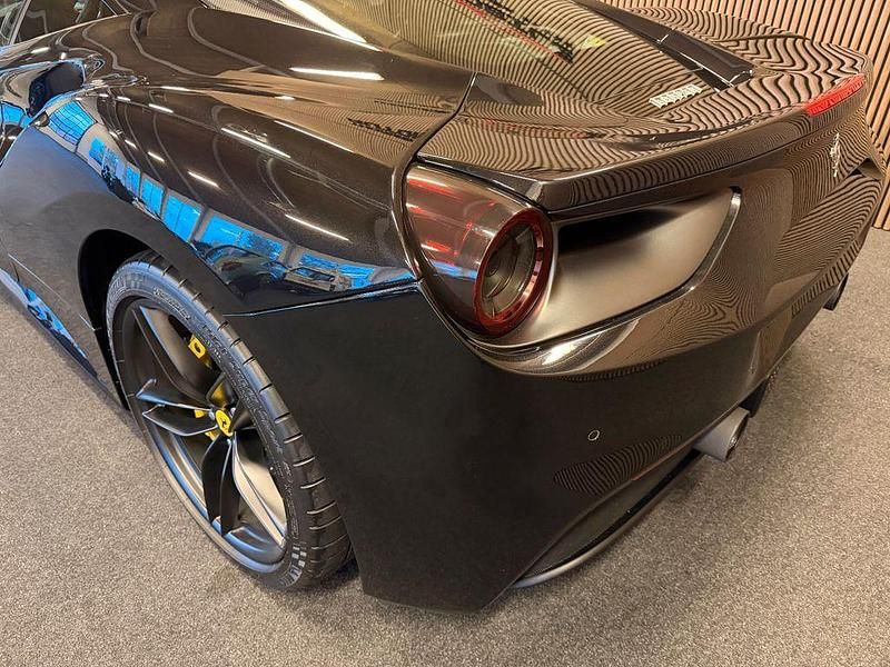 Gebraucht Ferrari 488 670 PS (492 kW) 2019 Schwarz Coupé