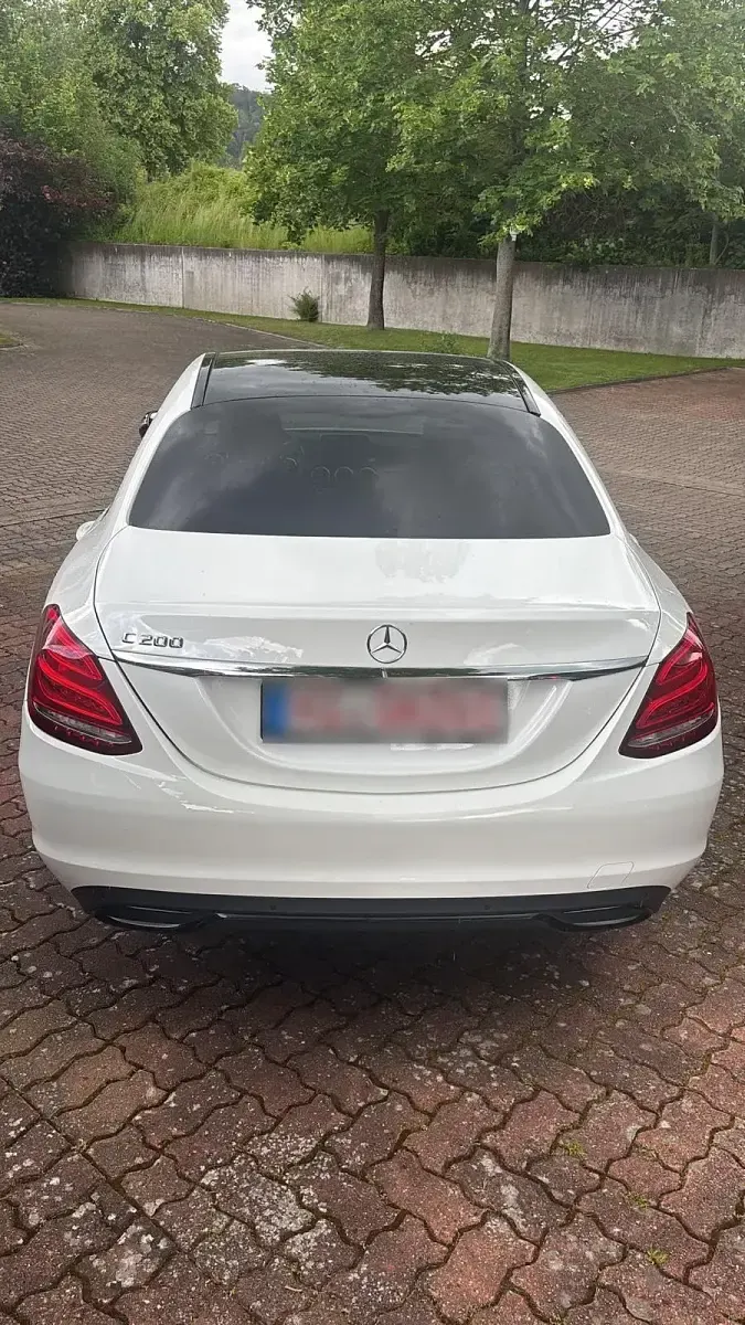 Gebraucht Mercedes C200 184 PS (135 kW) 2016 Weiß Limousine