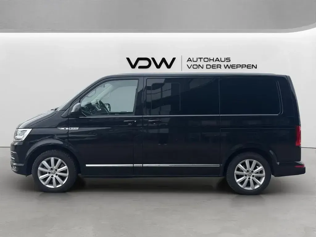 Usado VW Multivan Highline 204 CV (150 kW) 2017 Negro Monovolumen