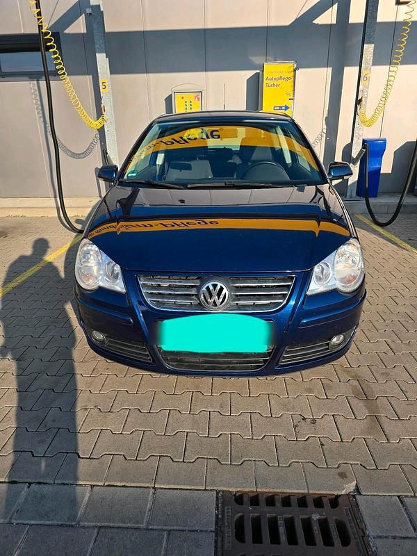 Blau Gebraucht 2005 VW Polo Sportline Kleinwagen | 2.500 € (Fairer Preis) - Bild 1/4