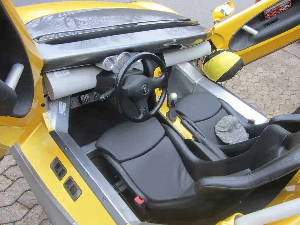 Gebraucht Renault Spider 147 PS (108 kW) 1998 Gelb Cabrio