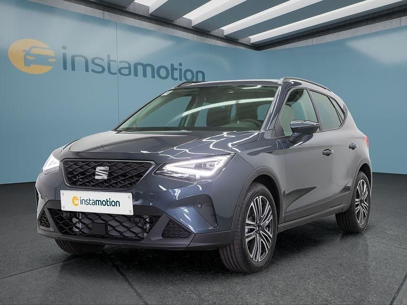 Grau Neu 2025 Seat Arona SUV | 32.099 € - Bild 1/4