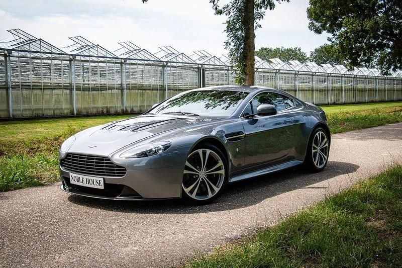 Gebraucht Aston Martin V12 Vantage 517 PS (380 kW) 2011 Silber