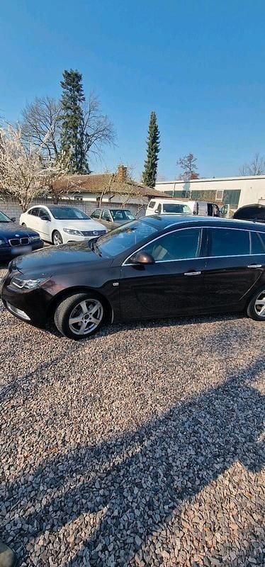 Gebraucht Opel Insignia 164 PS (120 kW) 2025 Braun Kombi