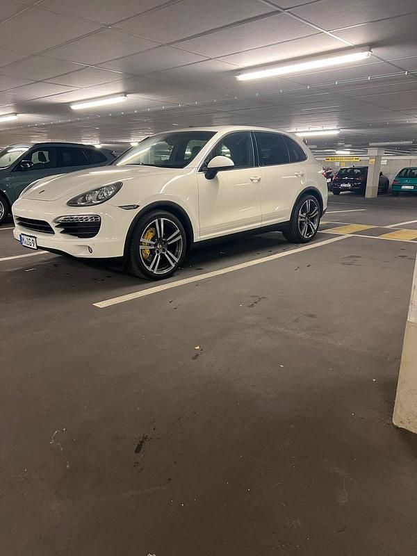 Gebraucht Porsche Cayenne S 400 PS (294 kW) 2011 Weiß SUV