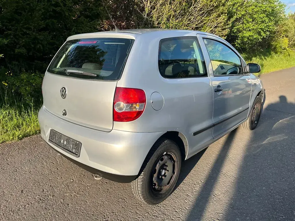 Gebraucht VW Fox 54 PS (39 kW) 2007 Silber Kleinwagen