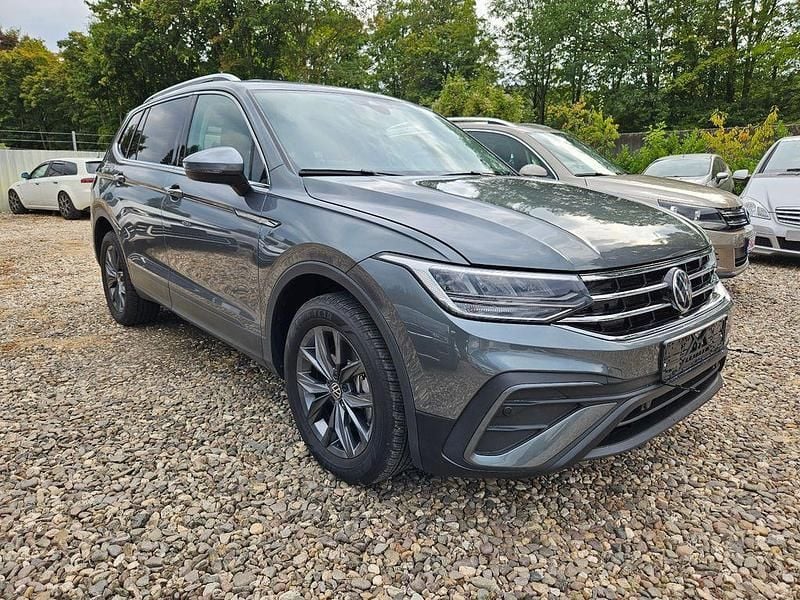 Gebraucht VW Tiguan Allspace 190 PS (139 kW) 2022 Grau SUV