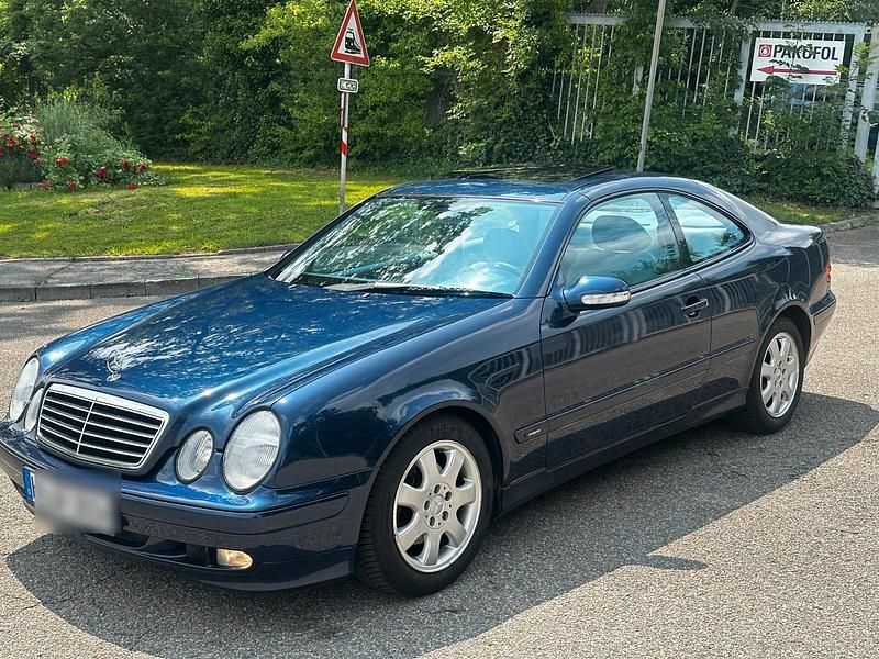 Blau Gebraucht 1999 Mercedes CLK200 Coupé | 4.999 € - Bild 1/4