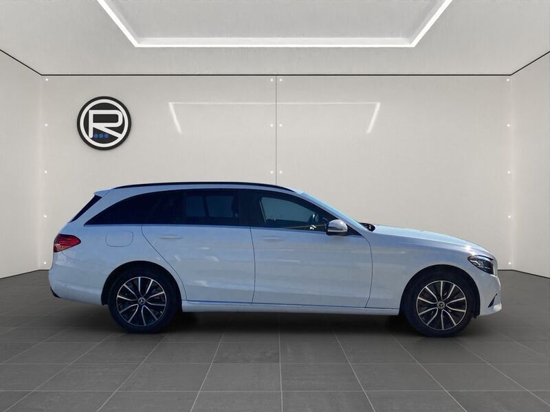 Gebraucht Mercedes C180 156 PS (114 kW) 2021 Weiß Kombi