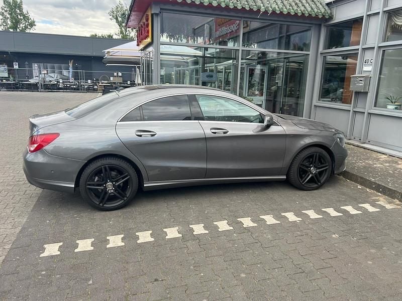Gebraucht Mercedes CLA180 116 PS (85 kW) 2017 Grau Limousine