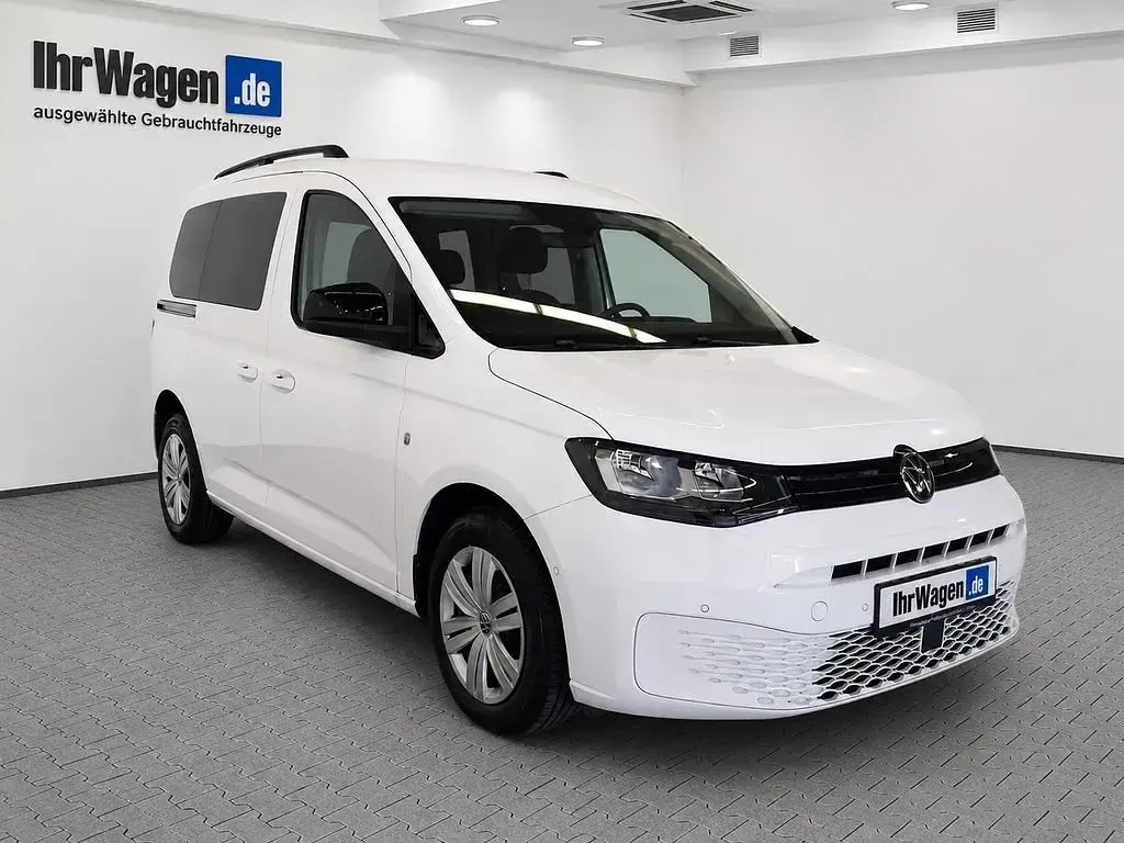 Gebraucht VW Caddy 102 PS (75 kW) 2021 Weiß Van / Kleinbus