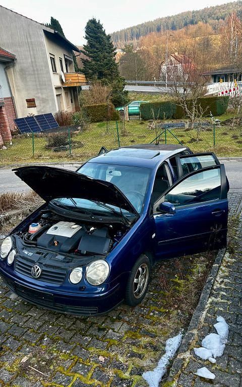 Gebraucht VW Polo Cricket 75 PS (55 kW) 2003 Blau Limousine