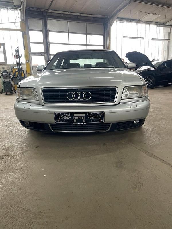 Gebraucht Audi A8 310 PS (228 kW) 2001 Silber Limousine