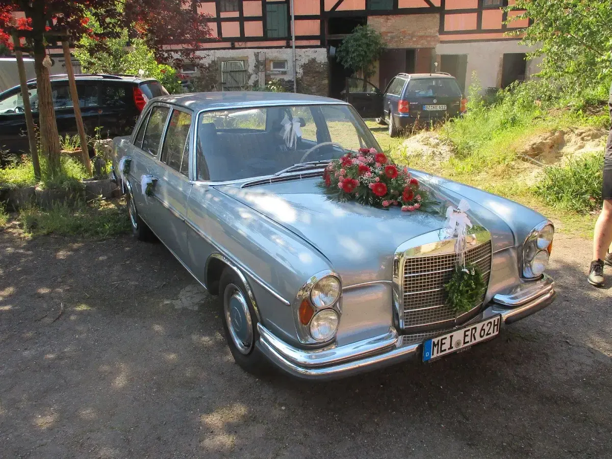 Gebraucht Mercedes 280 60 PS (44 kW) 1971 Blau Limousine