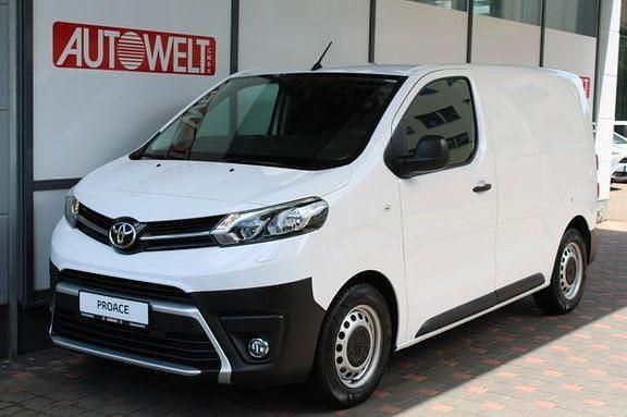 Schaumweiß Gebraucht 2022 Toyota Proace Plus Van | 16.990 € (Fairer Preis) - Bild 1/4
