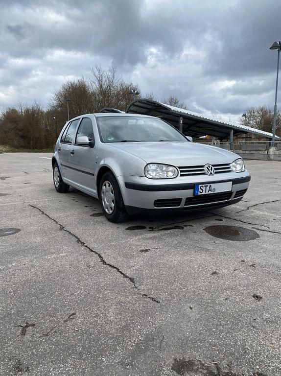 Gebraucht VW Golf IV 105 PS (77 kW) 2000 Silber Limousine