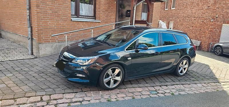 Gebraucht Opel Astra 196 PS (144 kW) 2014 Schwarz Kombi