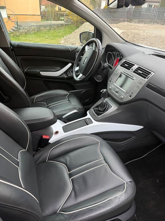 Gebraucht Ford Kuga Individual 140 PS (102 kW) 2012 Weiß SUV