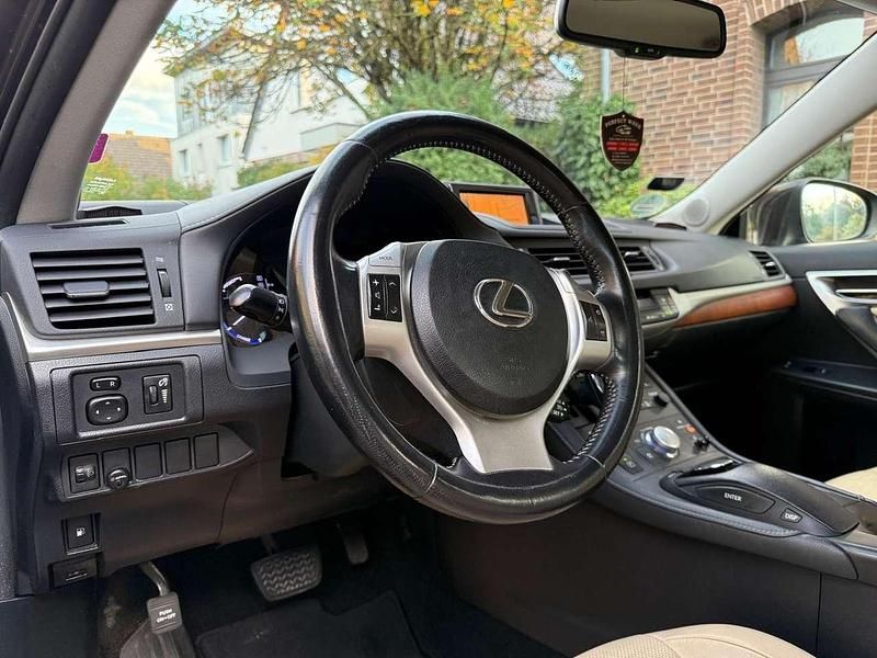Gebraucht Lexus CT200h Executive Line 99 PS (72 kW) 2011 Limousine