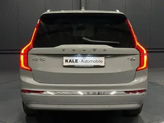 Gebraucht Volvo XC90 Core 455 PS (334 kW) 2024 Grau SUV