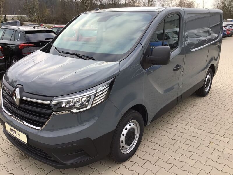 Grau Gebraucht 2023 Renault Trafic Komfort Van | 30.990 € (Guter Preis) - Bild 1/4