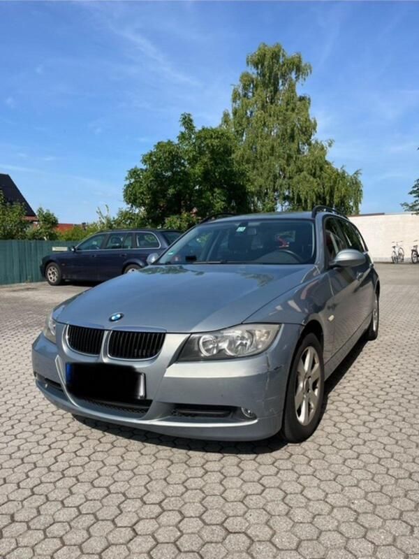 Silber Gebraucht 2007 BMW 318 Kombi | 3.600 € (Fairer Preis) - Bild 1/4