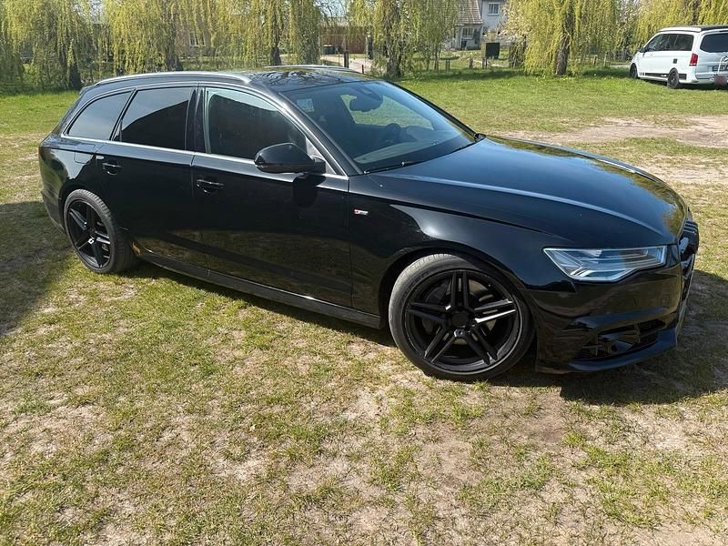 Używany Audi A6 Competition 326 KM (239 kW) 2017 Czarny Kombi