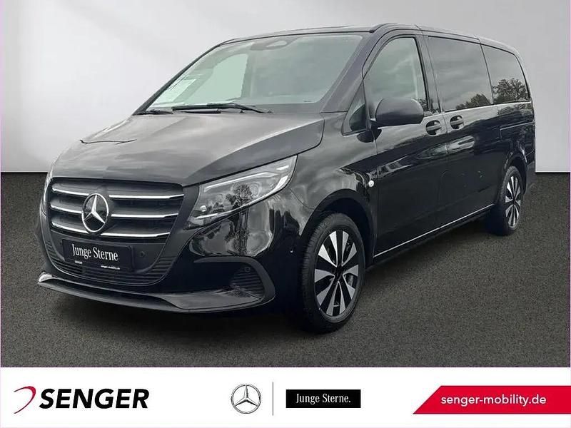 Schwarz Neu 2025 Mercedes Vito Kombi | 55.350 € - Bild 1/1
