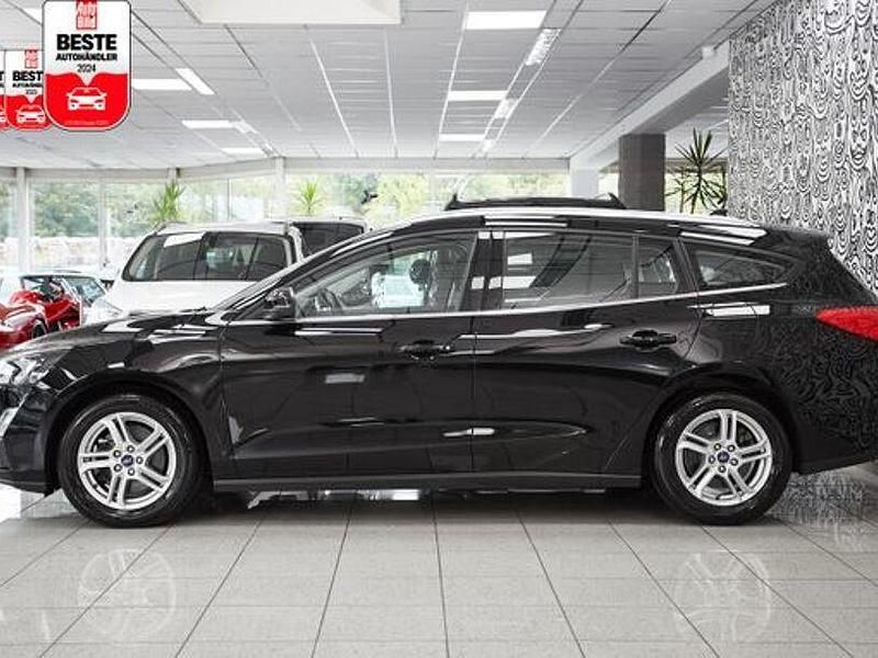 Gebraucht Ford Focus Cool & Connect 120 PS (88 kW) 2021 Obsidianschwarz metallic Kombi