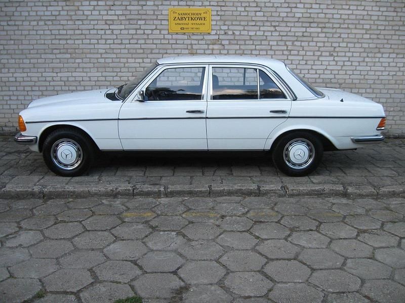 Gebraucht Mercedes E280 185 PS (136 kW) 1983 Weiß Limousine