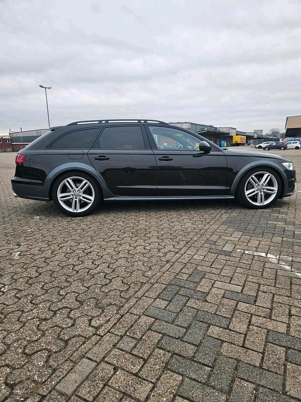 Gebraucht Audi A6 Allroad 320 PS (235 kW) 2017 Andere farben Kombi