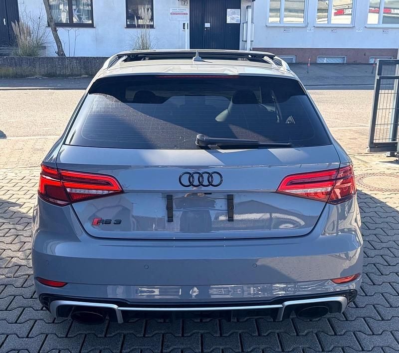 Gebraucht Audi RS3 Comfort 400 PS (294 kW) 2017 Grau Limousine