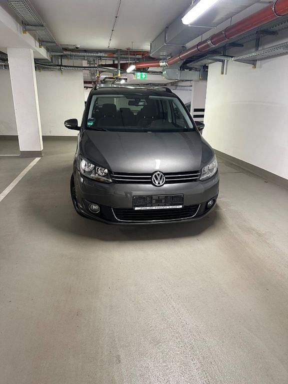 Gebraucht VW Touran Life 105 PS (77 kW) 2012 Grau Van / Kleinbus