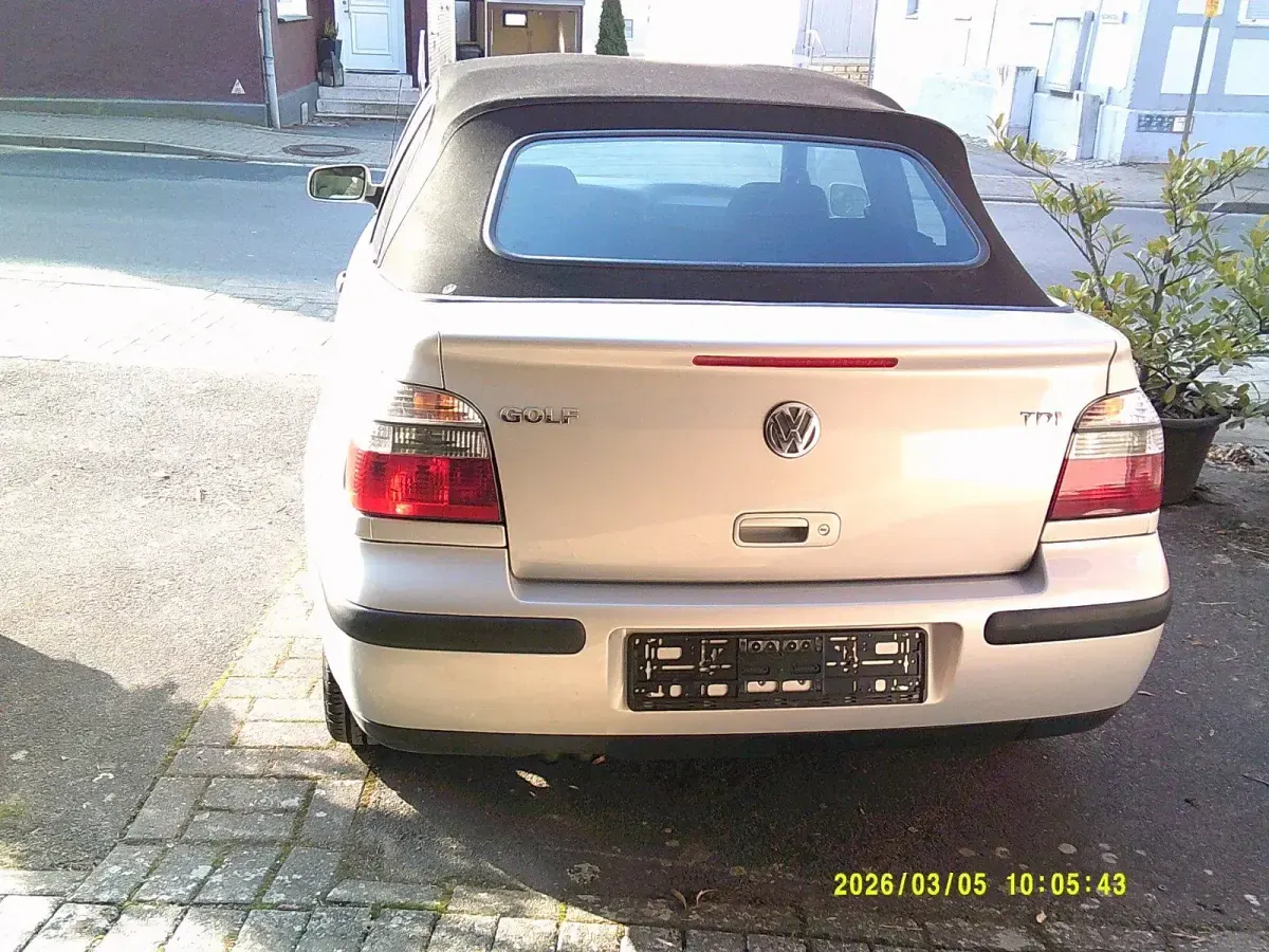 Gebraucht VW Golf 110 PS (80 kW) 2000 Silber Cabrio