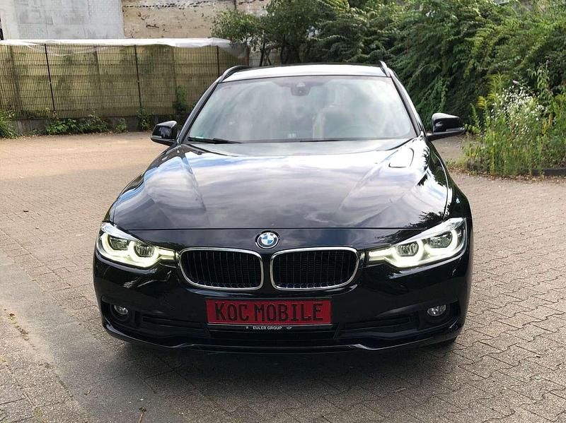 Schwarz Gebraucht 2016 BMW 318 Advantage Kombi | 9.800 € (Guter Preis) - Bild 1/4